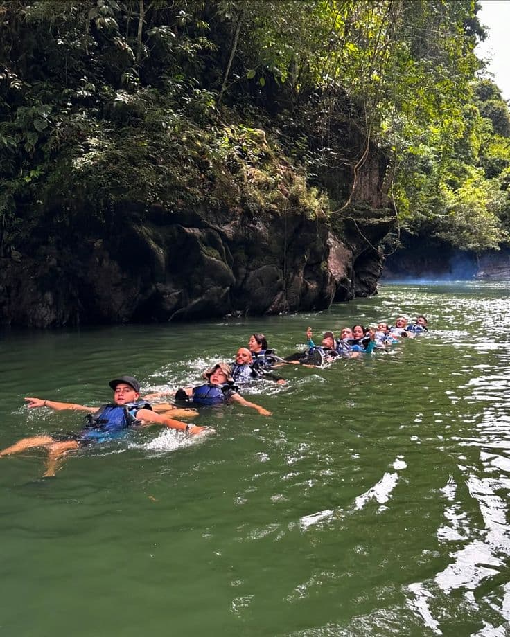 _AVENTURA NORCASIA___🌿 ¡Vive la aventura en Norcasia! 🌊 Del 13 al 15 de septiembre, únete a nosotros para explorar este paraíso natural en Caldas___ESTE VIAJE INCLUYE___✅ Transporte ida y regreso desde Medel (1)